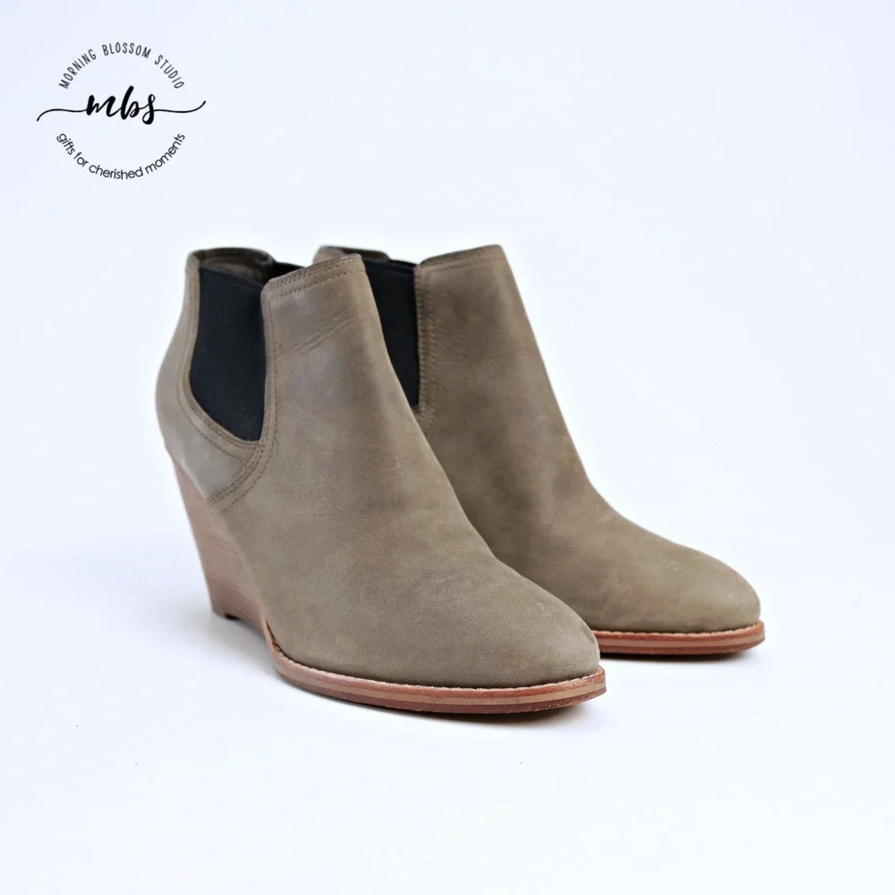 Cole Haan Balthasar Leather Stacked Wedge Booties Gray Tan‎ Women 10